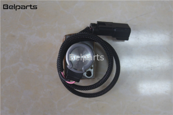 Válvula de solenoide de Valve 702-21-57400 do piloto do controle da bomba de Spare Part Hydraulic da máquina escavadora de Belparts para PC200-8 PC220-8 PC300-8